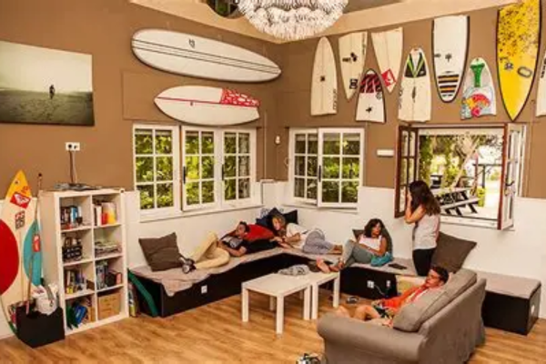 Como Aproveitar ao Máximo as Experiências Locais Oferecidas por Hostels
